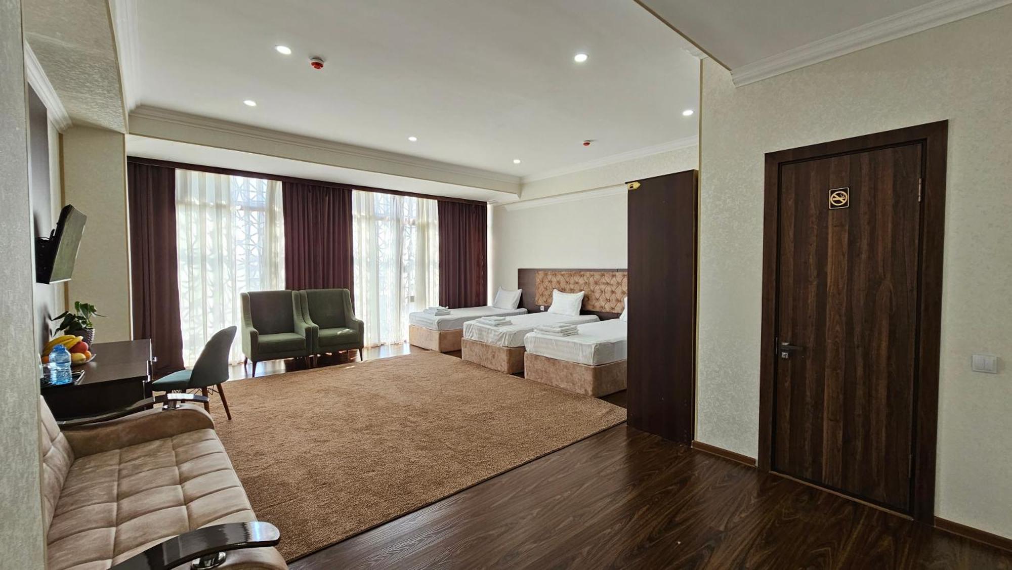 טשקנט Grand Turon Plaza Hotel מראה חיצוני תמונה