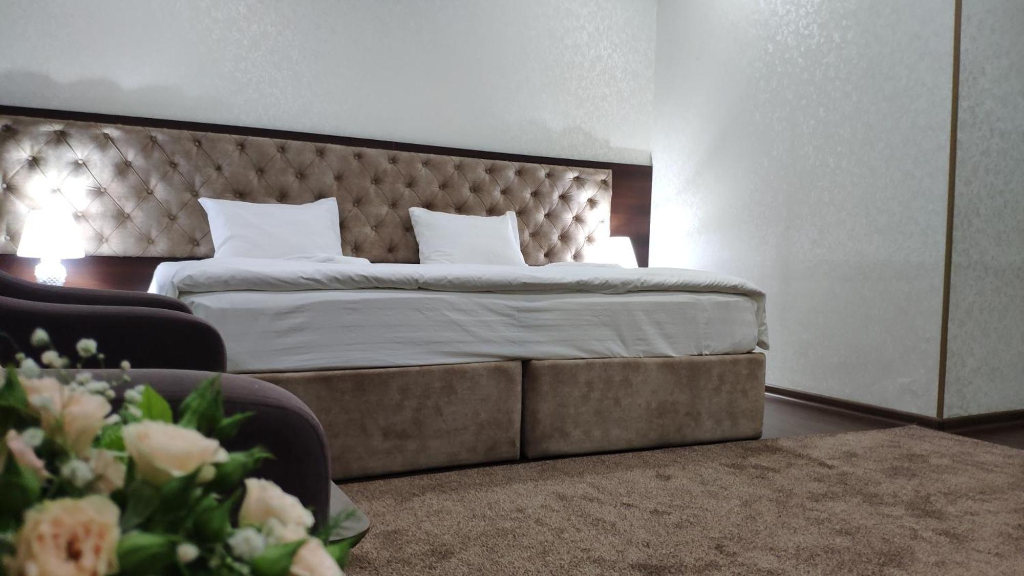 טשקנט Grand Turon Plaza Hotel מראה חיצוני תמונה