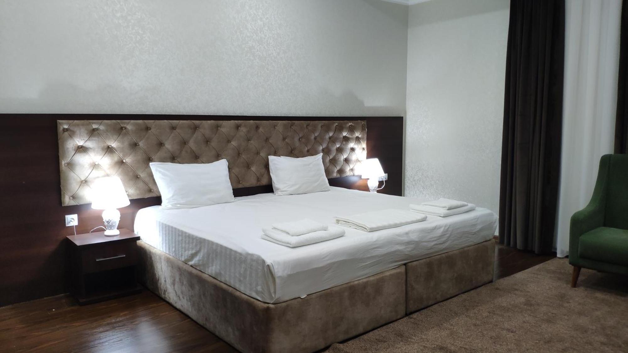 טשקנט Grand Turon Plaza Hotel מראה חיצוני תמונה