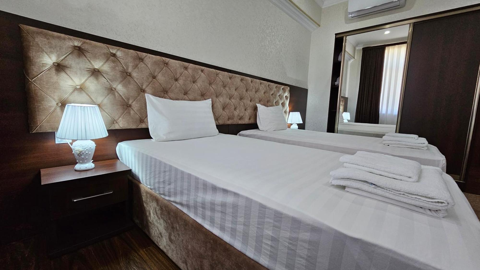 טשקנט Grand Turon Plaza Hotel מראה חיצוני תמונה